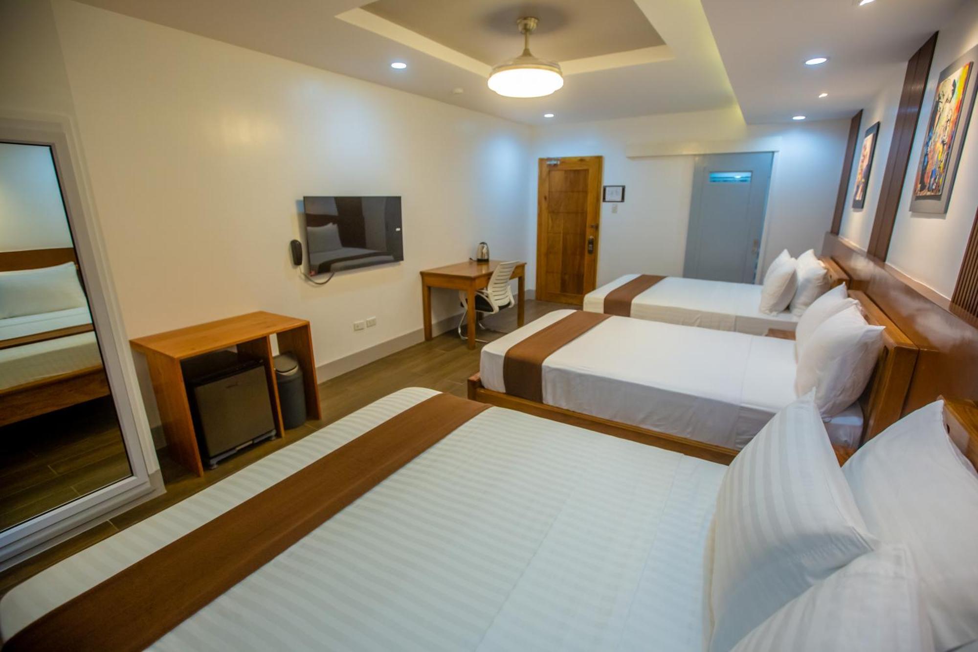 Horizon Hotel Romblon Exterior photo