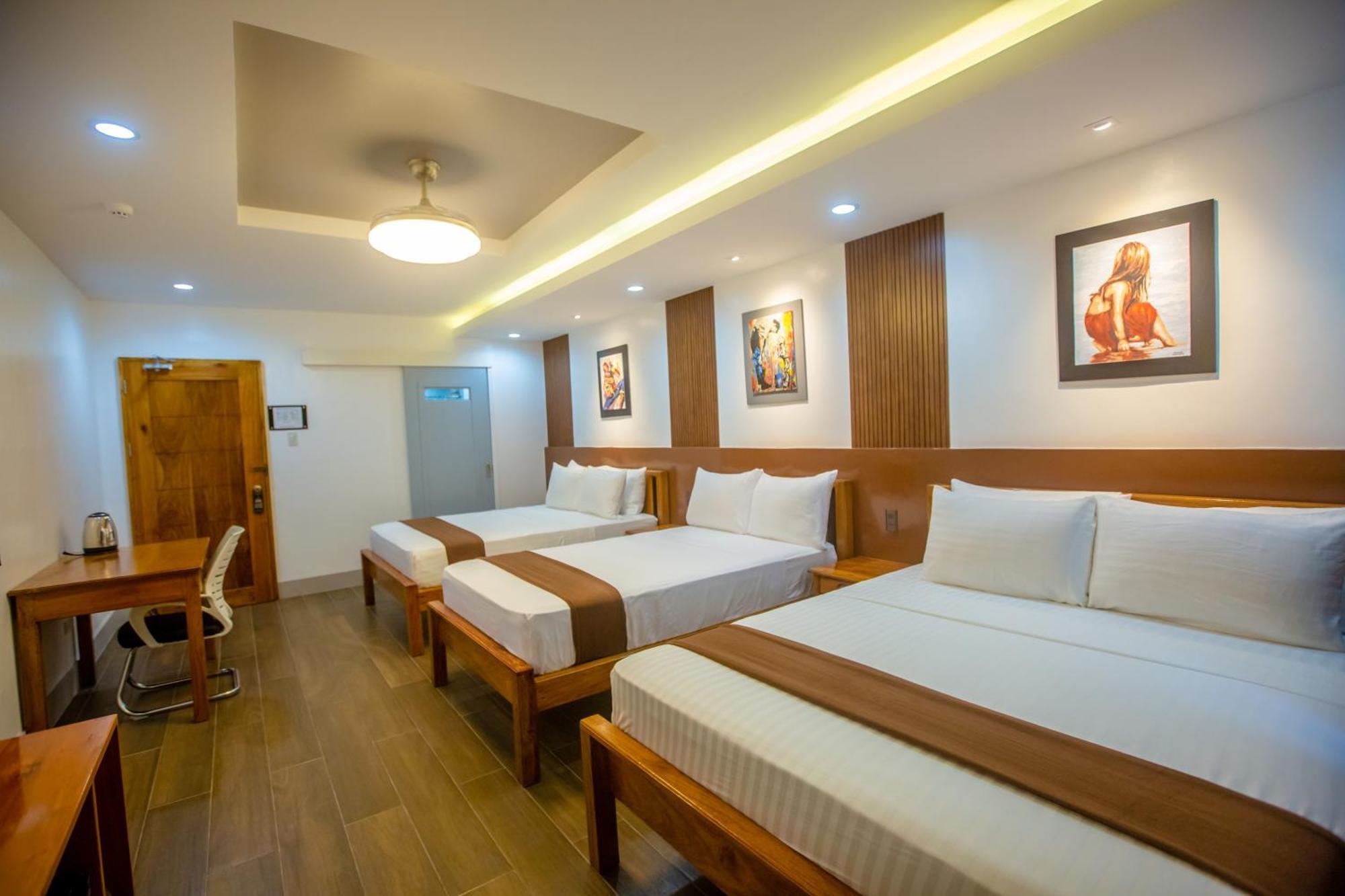 Horizon Hotel Romblon Exterior photo