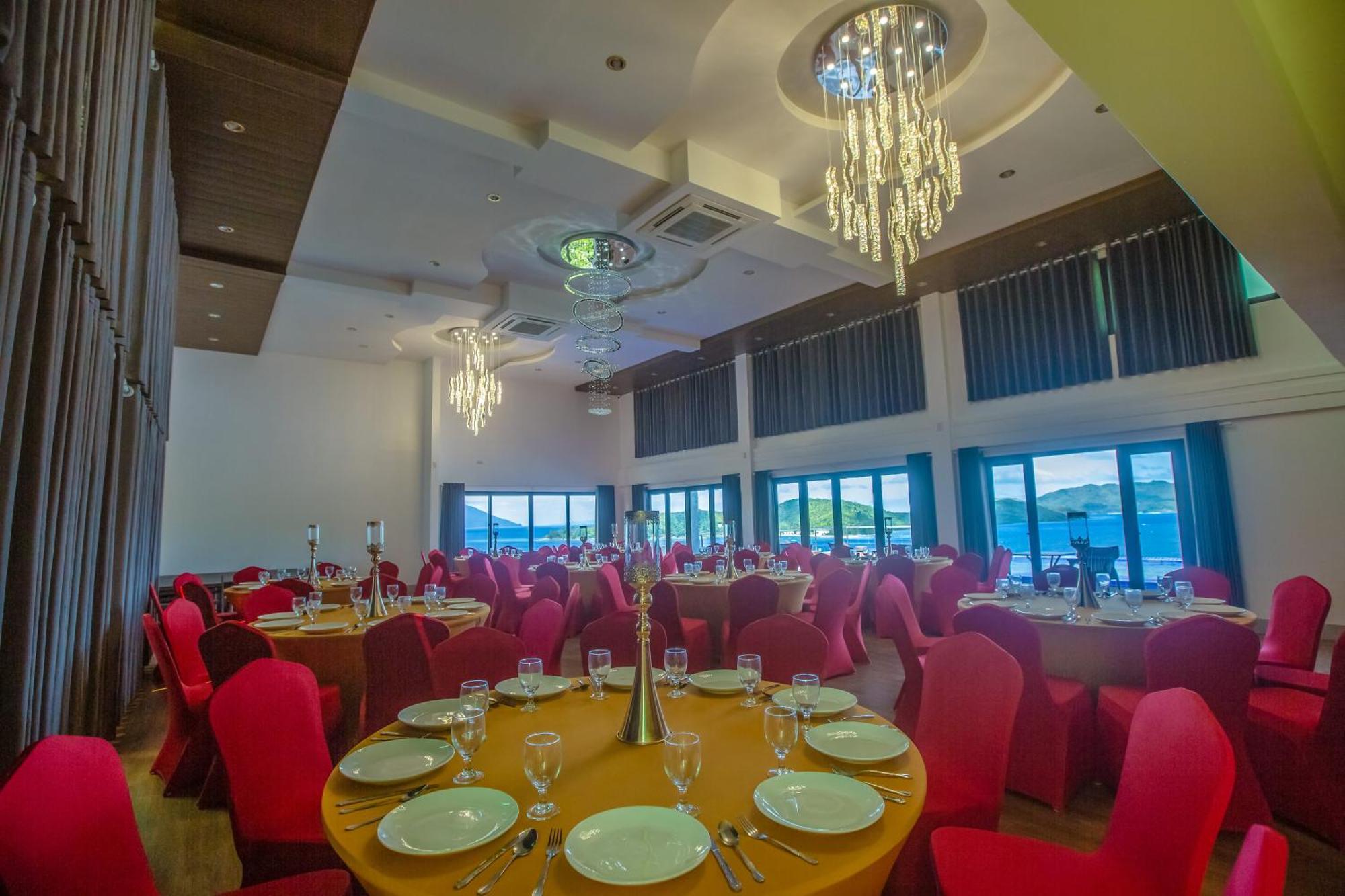 Horizon Hotel Romblon Exterior photo