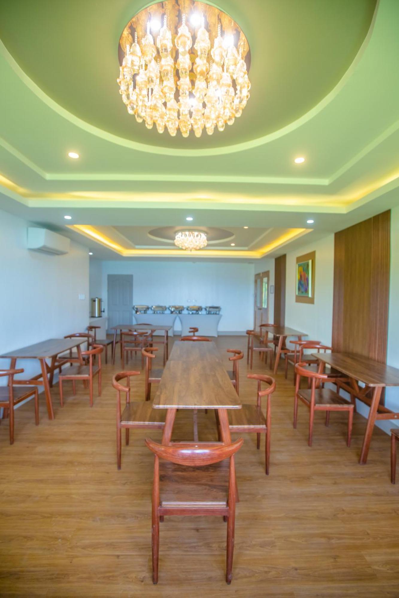 Horizon Hotel Romblon Exterior photo