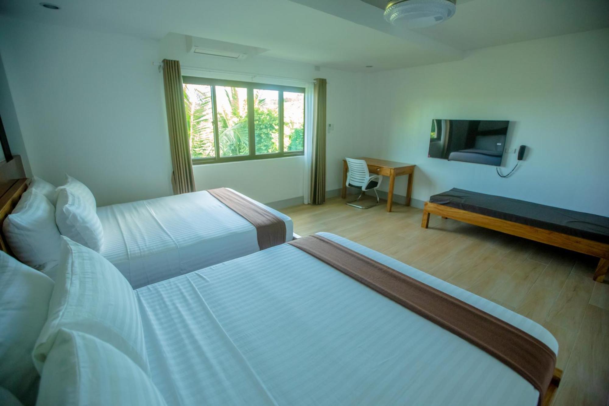 Horizon Hotel Romblon Room photo