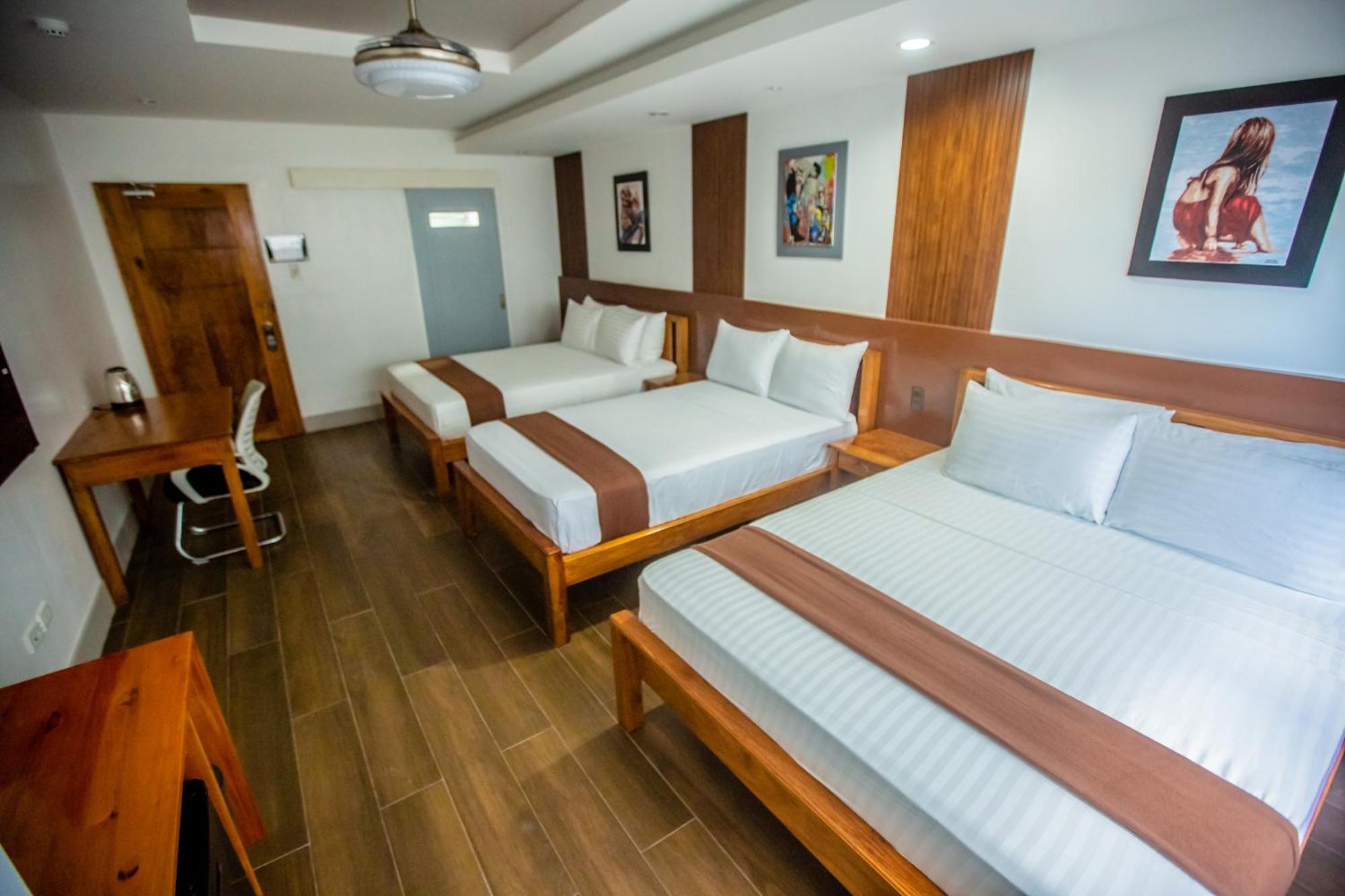 Horizon Hotel Romblon Room photo